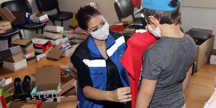Mudanya Belediyesi’nden ihtiyaç sahibi ailelere bayramlık desteği