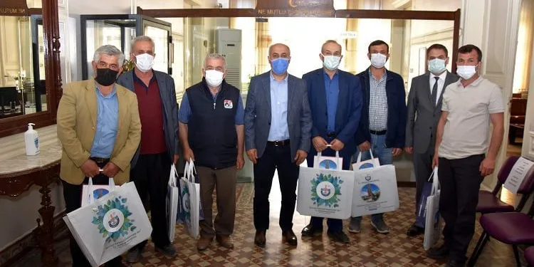 Yenişehir’de çiftçinin pazarlama gücü artıyor üreticinin yüzü gülüyor