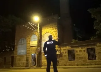 Bursa’da tarihi camide hırsızlık alarmı