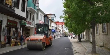 Mudanya caddelerine asflat çalışması