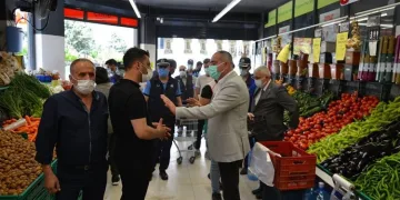 Başkan Sertaslan market denetiminde