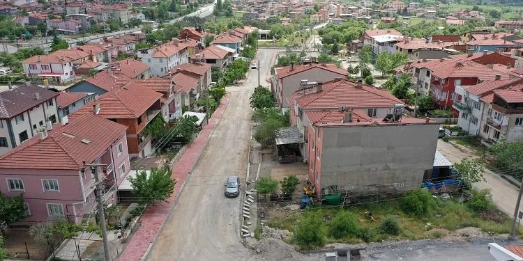 Orhaneli sokakları sil baştan yenileniyor