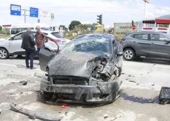 Bursa’da feci kaza! Takla atan araca çarptı