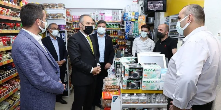 Büyükşehir’den vatandaşa destek, esnafa can suyu