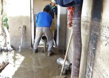 Bursa’da tarım araziler zarar gördü evleri su bastı