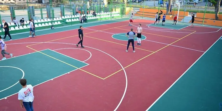 Mudanya’ya modern basketbol sahası