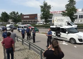 Bursa’da alacaklısını trafikte kurşun yağmuruna tuttu