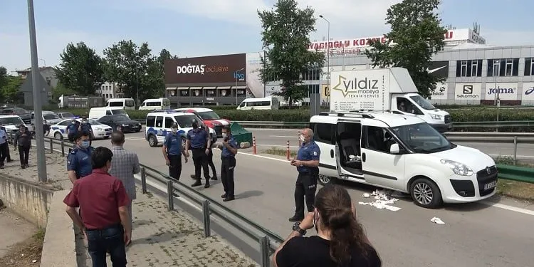 Bursa’da alacaklısını trafikte kurşun yağmuruna tuttu