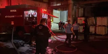 Bursa’da kazanı patlayan fabrikada yangın