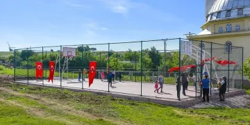 Bursa Karacabeyli gençlere yeni spor alanı