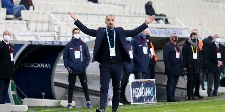 Bursaspor’da Mustafa Er’in sözleşmesi bugün sona eriyor