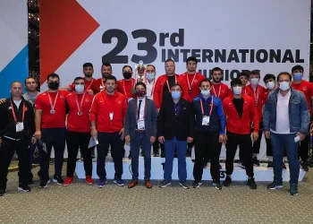 Bursa Büyükşehir Belediyespor madalyaya doymuyor