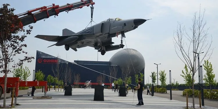 RF-4 E Phantom II GUHEM’de