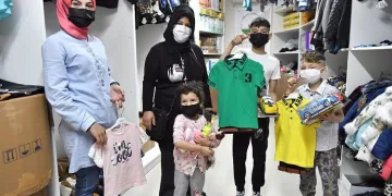 Çocukların bayramlıkları Osmangazi Belediyesi’nden
