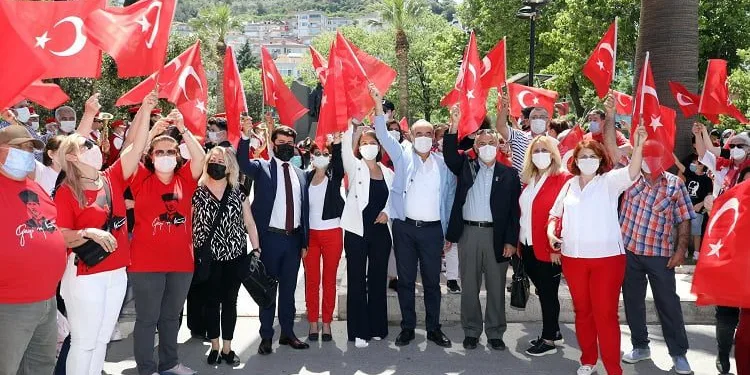 Milli mücadelenin 102. yılında Mudanya’da coşkulu kutlama