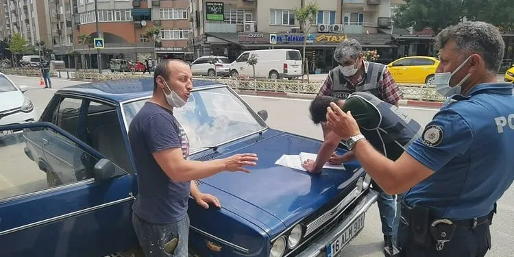 Bursa’da izin belgesiyle şehir turu atarken yakalandı