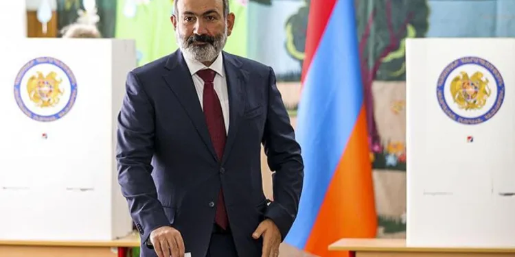 Ermenistan’da seçim sonrası Paşinyan zafer ilan etti