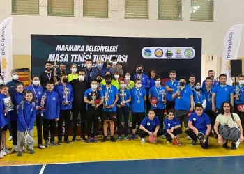 Masa tenisinde İnegöllü sporcular şov yaptı
