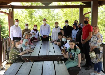 Görme engelli öğrenciler Dostum’a misafir oldu