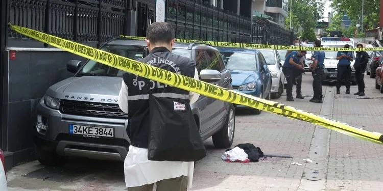İstanbul’da gasp dehşeti: Kadın çalışan hayatını kaybetti