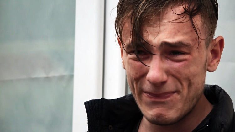 Bursa'da polisten kaçtı yakalanınca ağladı