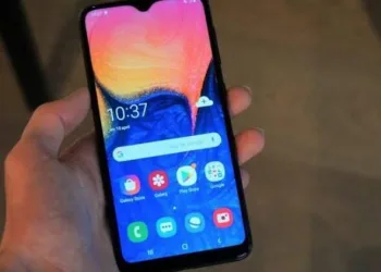 Google sürekli olarak duruyor hatası