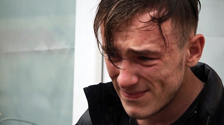 Bursa'da polisten kaçtı yakalanınca ağladı