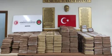 Mersin Limanı’ndan 1 ton uyuşturucu yakalandı