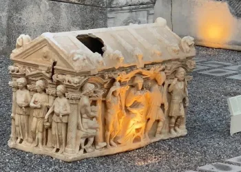 Bursa’daki bu mezarlar sanat eserlerini aratmıyor