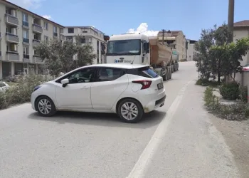 Bursa’da isyan eden mahalleli yolu trafiğe kapattı