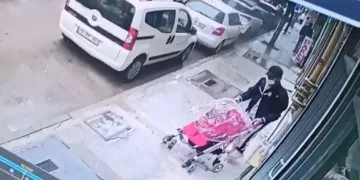 Bursa’da bebek arabasını saniyeler içinde böyle çaldı