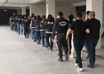 Bursa’da milyonluk vurgun yapan suç örgütü çökertildi