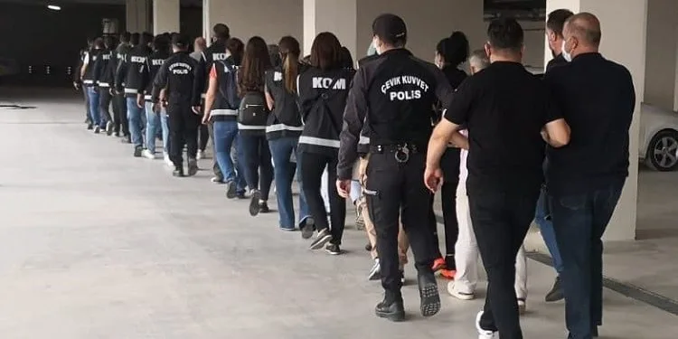 Bursa’da milyonluk vurgun yapan suç örgütü çökertildi