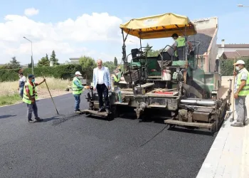Mudanya’da yeni yerleşim yerleri asfaltlanıyor