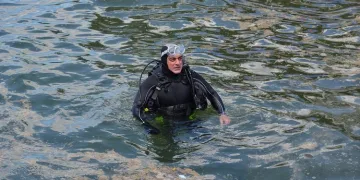 Başkan Sertaslan Küçük Kumla’da dalış gerçekleştirdi