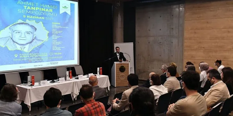 Akademisyenler Ahmet Hamdi Tanpınar’ı anlattı