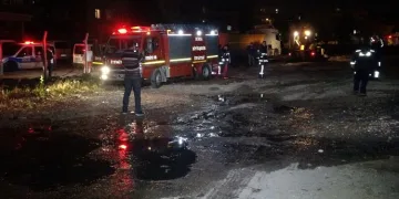 Yangın sonrası yayılan yoğun koku panik yarattı!