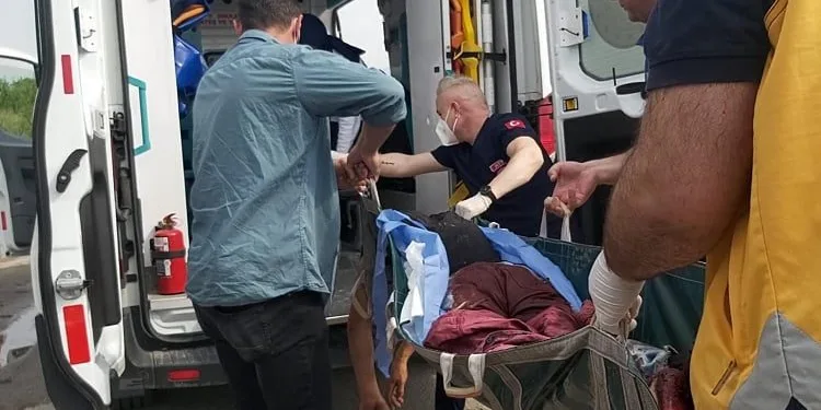 Bursa’da tanımadığı kişiler tarafından ayağından vuruldu