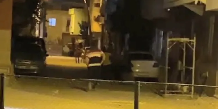 Çocukların çöp kavgasında aileler birbirine girdi