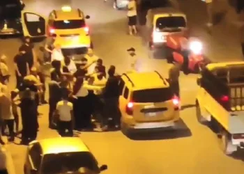 Bursa’da yayaya çarpan taksiciye saldırdılar