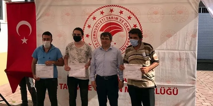 Mudanyalı arıcılar sertifikalarını aldı