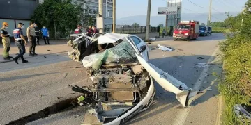 Bursa’da feci kaza: 3 ölü, 2 yaralı