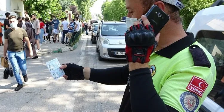 Bursa’da öğrencilerin kahramanı oldu
