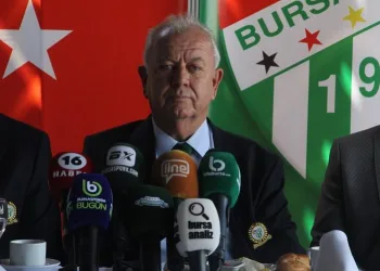 Bursaspor Divan Kurulu Başkanlığı’na adaylığını açıkladı