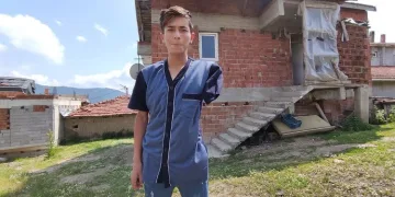 Genç yaşta kaybettiği kolu için adalet istiyor