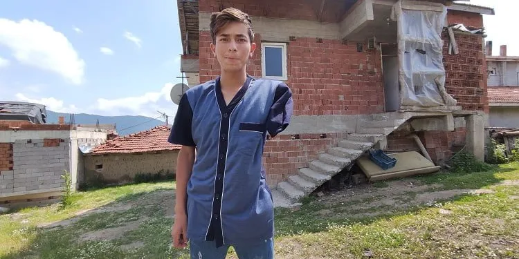 Genç yaşta kaybettiği kolu için adalet istiyor