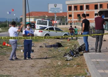 Bursa’da otomobille motosiklet kafa kafaya çarpıştı: 1 ölü