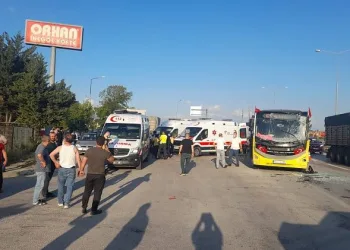 Bursa İnegöl’de kaza: Karayolu ulaşıma kapandı