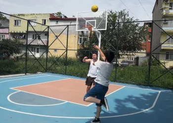 Osmangazi’den 10 mahalleye basketbol sahası