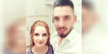 Tartıştığı eski eşini sokak ortasında bıçakladı